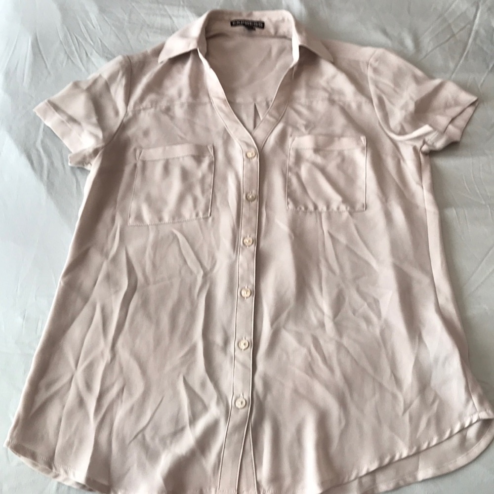 Express short sleeve button down top